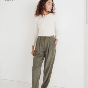 Madewell Women's light green, high-rise, tapered, corduroy trousers.